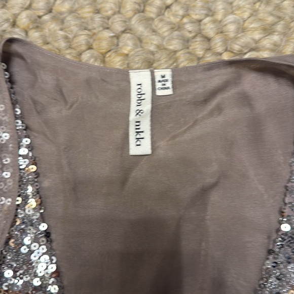 Sequined top - Picture 2 of 3